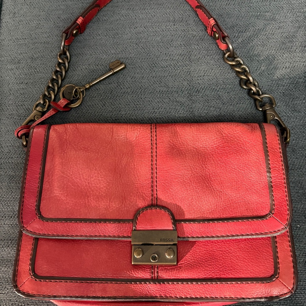 FOSSIL red leather key lock flap shoulder crossbody bag